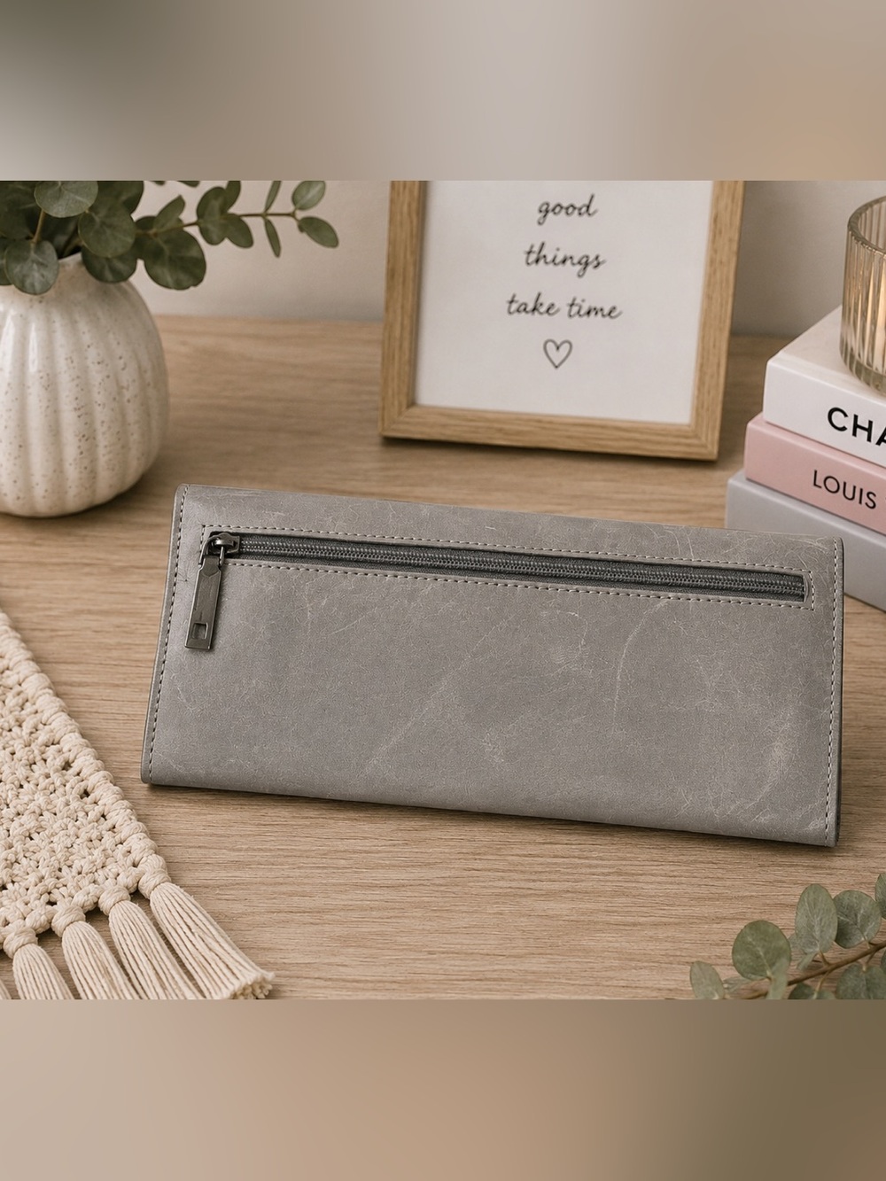 🩶 HOBO International Gray Taupe Genuine Leather Continental Wallet- #1035 - Picture 3 of 4